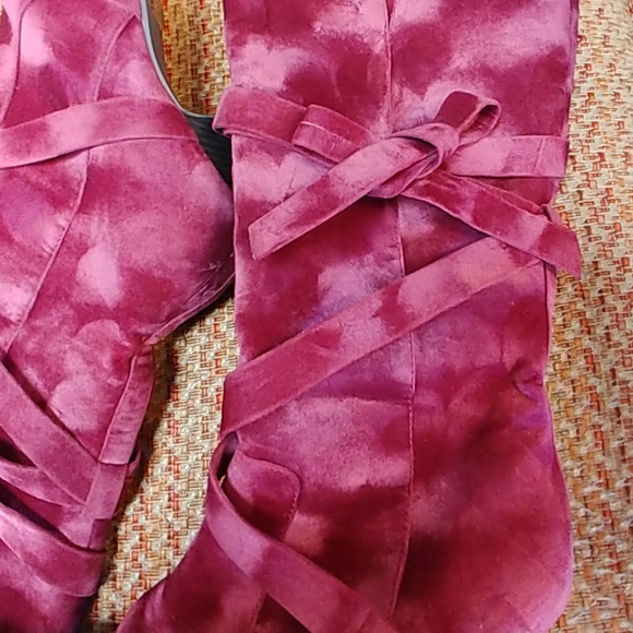 RASPBERRY VELOUR BOOTS - Picture 4 of 4